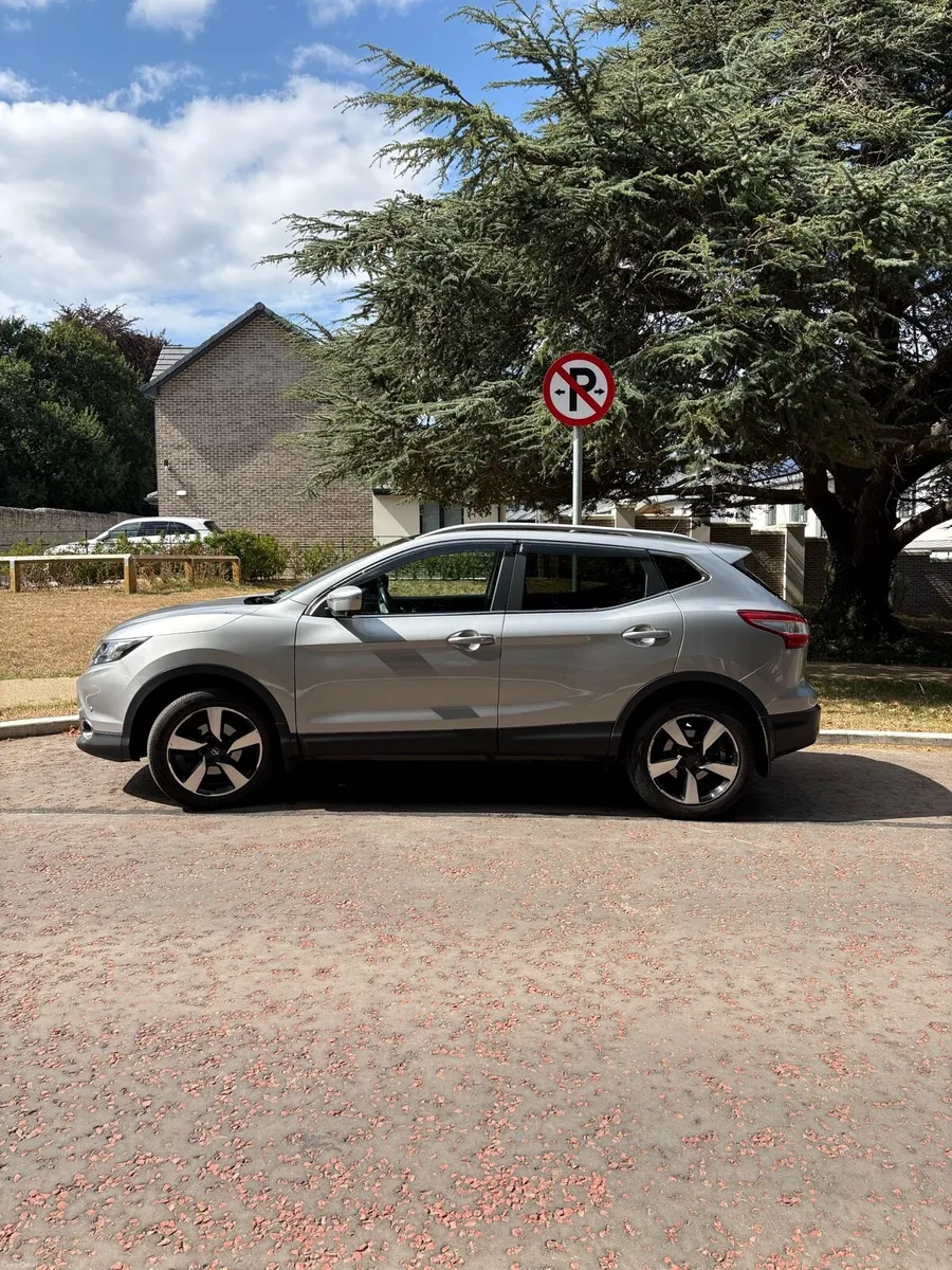Nissan Qashqai SV Premium 1.5 dCi - Image 4
