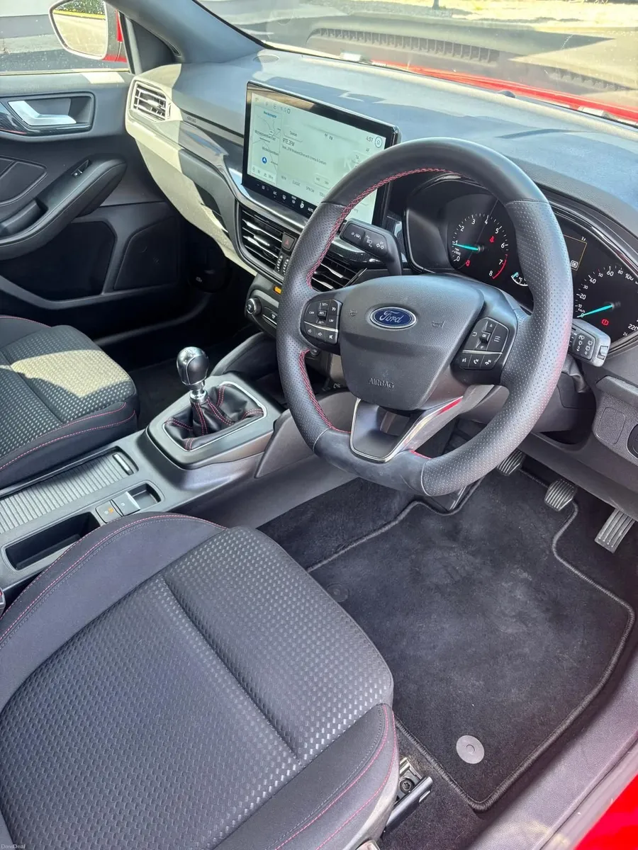 Ford Focus 2025 - Image 2