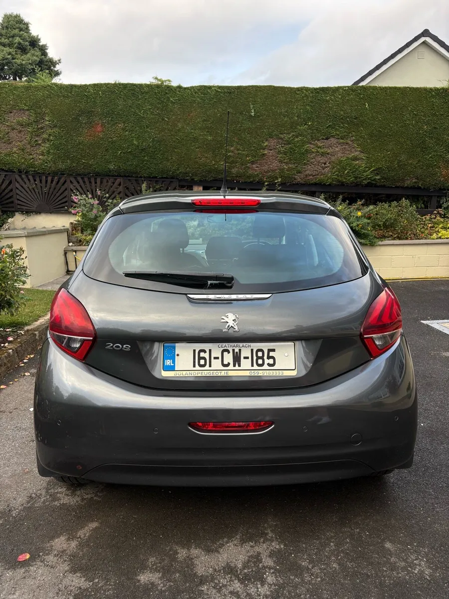 2016 Grey Peugeot 208 - Image 3