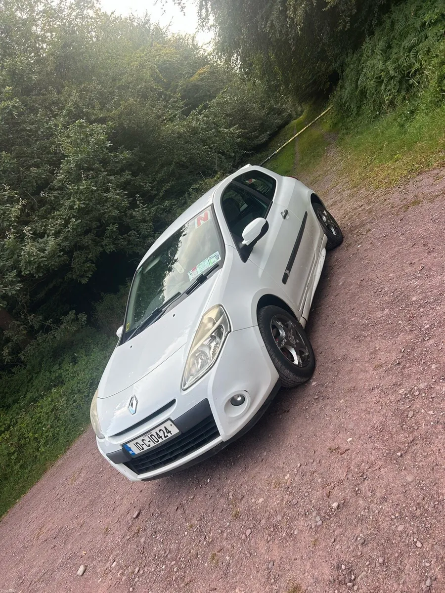 2010 Renault Clio (Tax+Nct) - Image 1