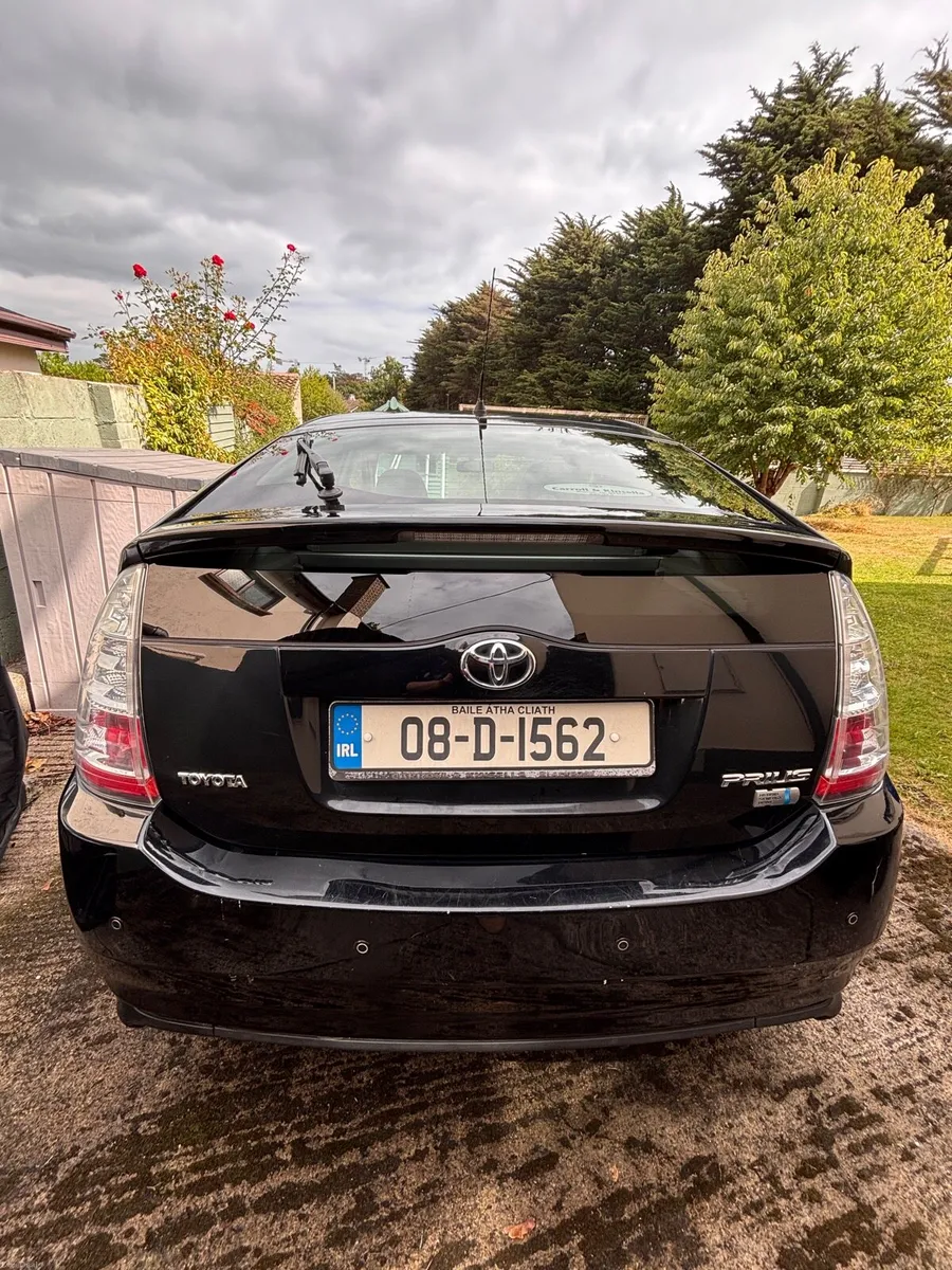 Toyota Prius - Image 2