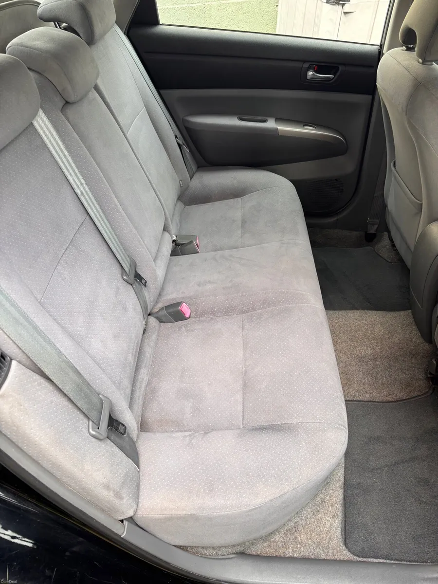 Toyota Prius - Image 4