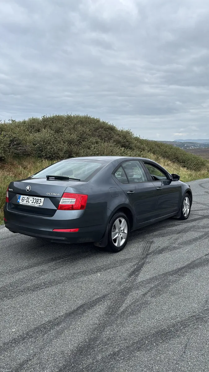 Skoda Octavia 2016 - Image 2