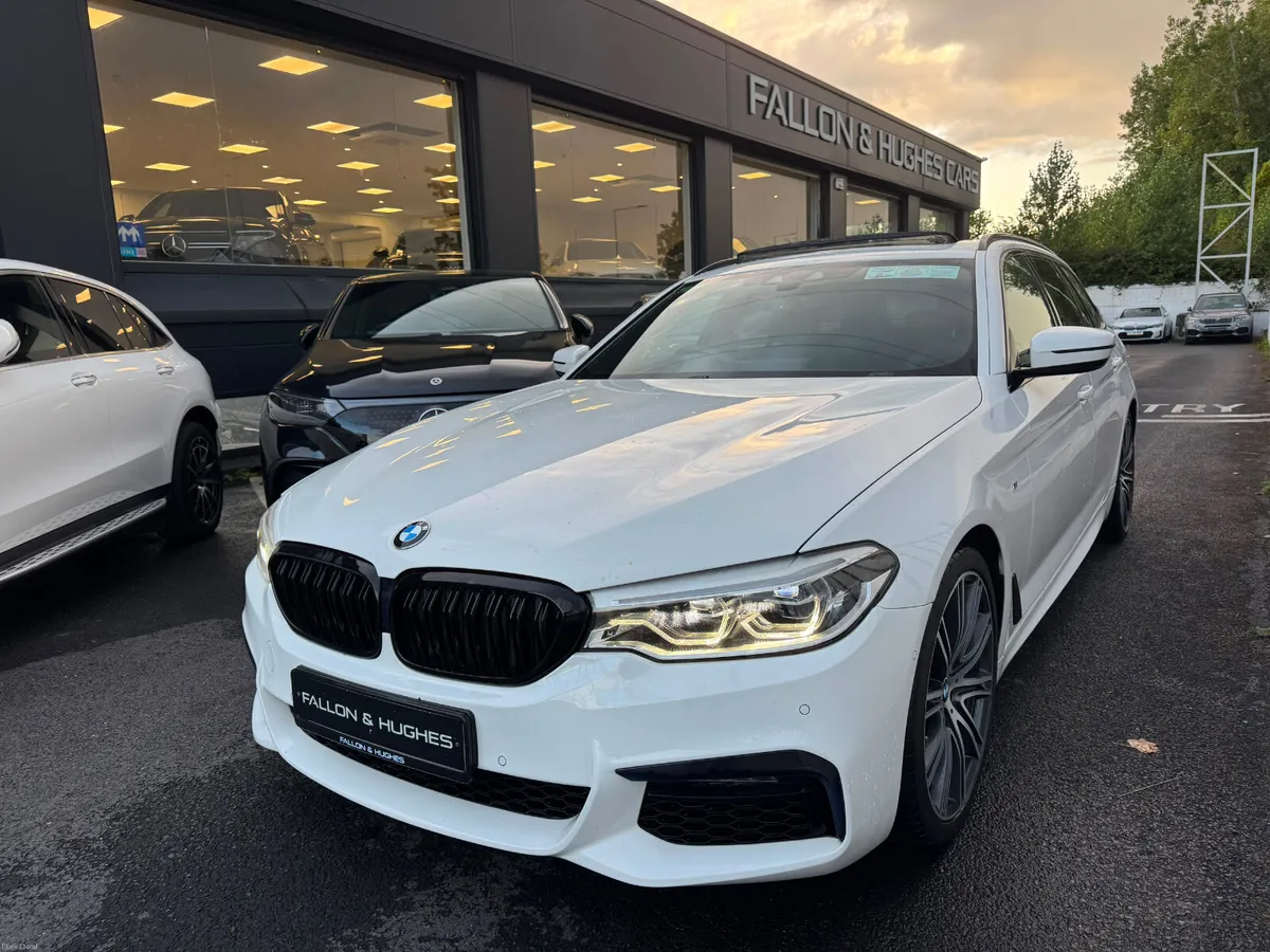 BMW 5-Series 530D 3.0 M SPORT ESTATE // SUNROOF - Image 1