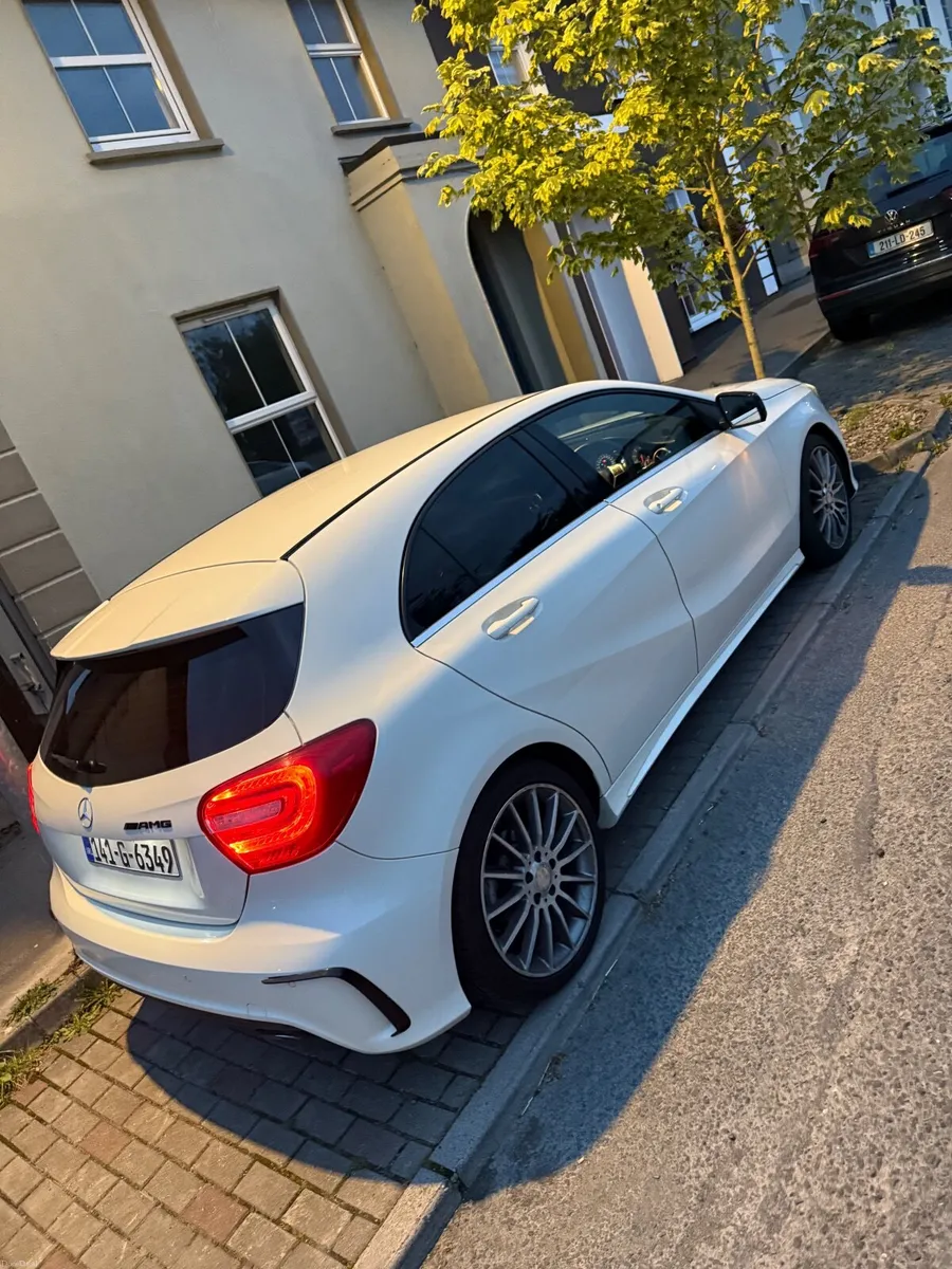 Mercedes-Benz A-Class 2014 - Image 2