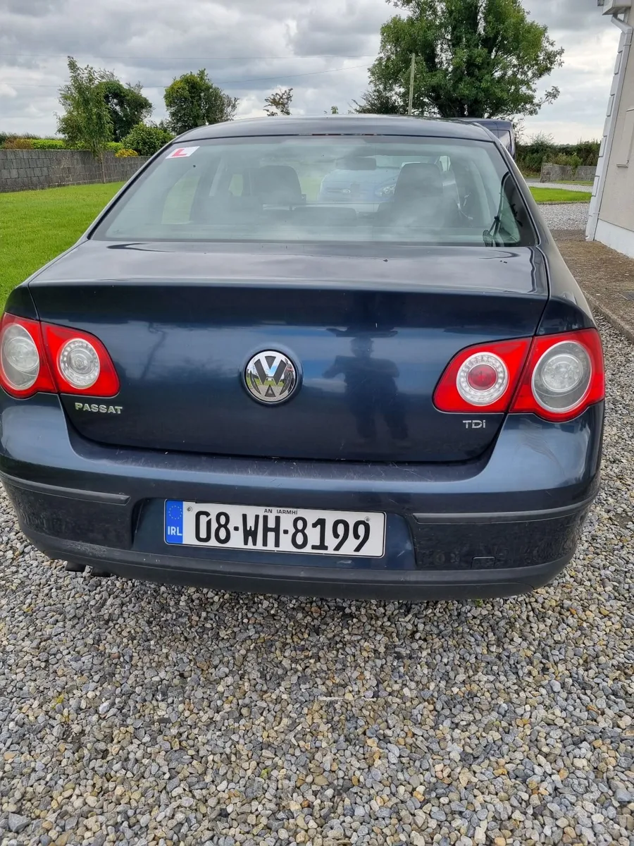 Volkswagen Passat 2008 - Image 3