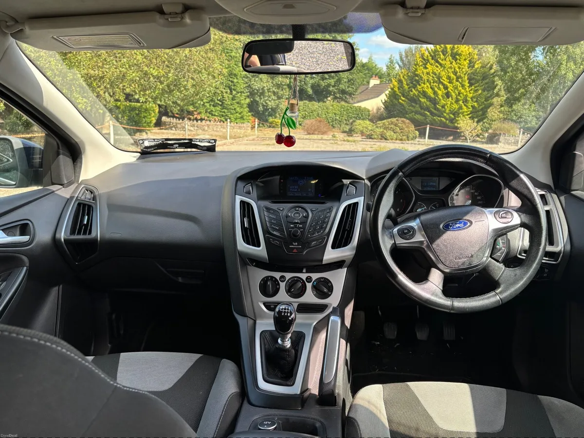 Ford Focus 2011 - Image 6