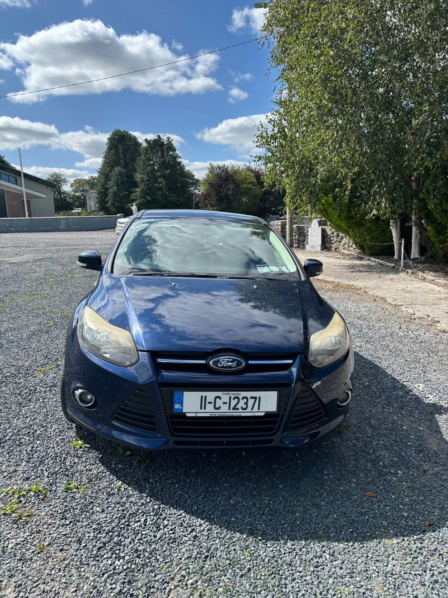 Ford Focus 2011 - Image 2