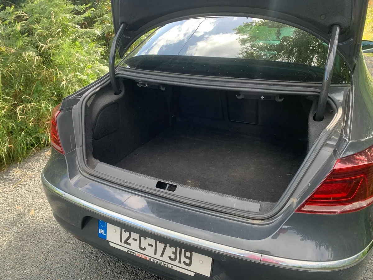 2012 Volkswagen CC - Image 4