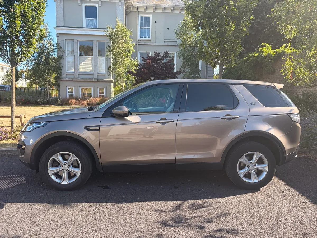 Land Rover Discovery Sport 2016 TD4 Auto - Image 2