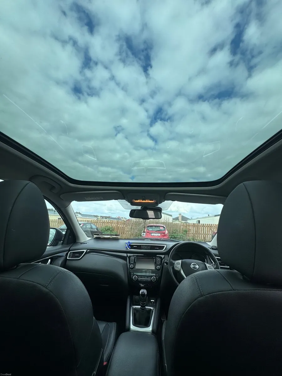 Nissan Qashqai 2015 - Image 2