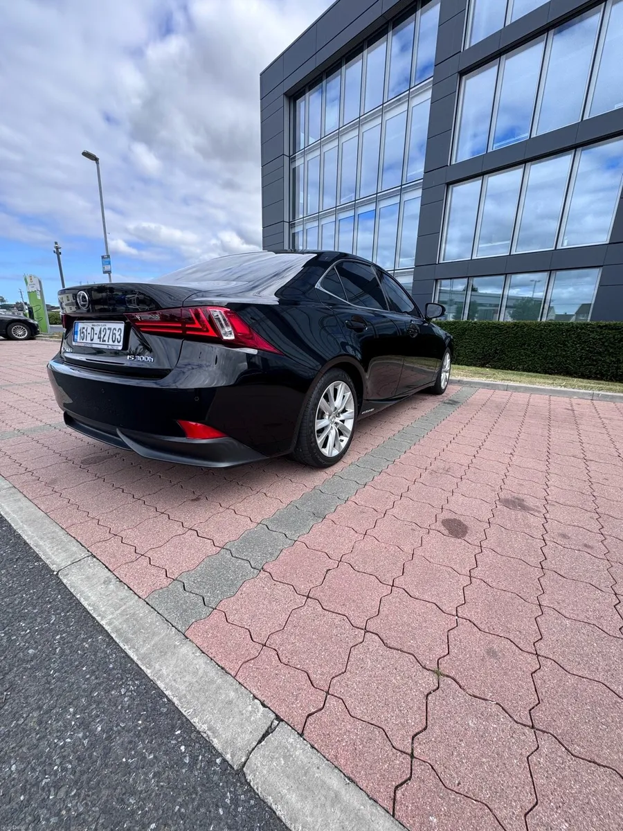 Lexus IS300 H - Image 6