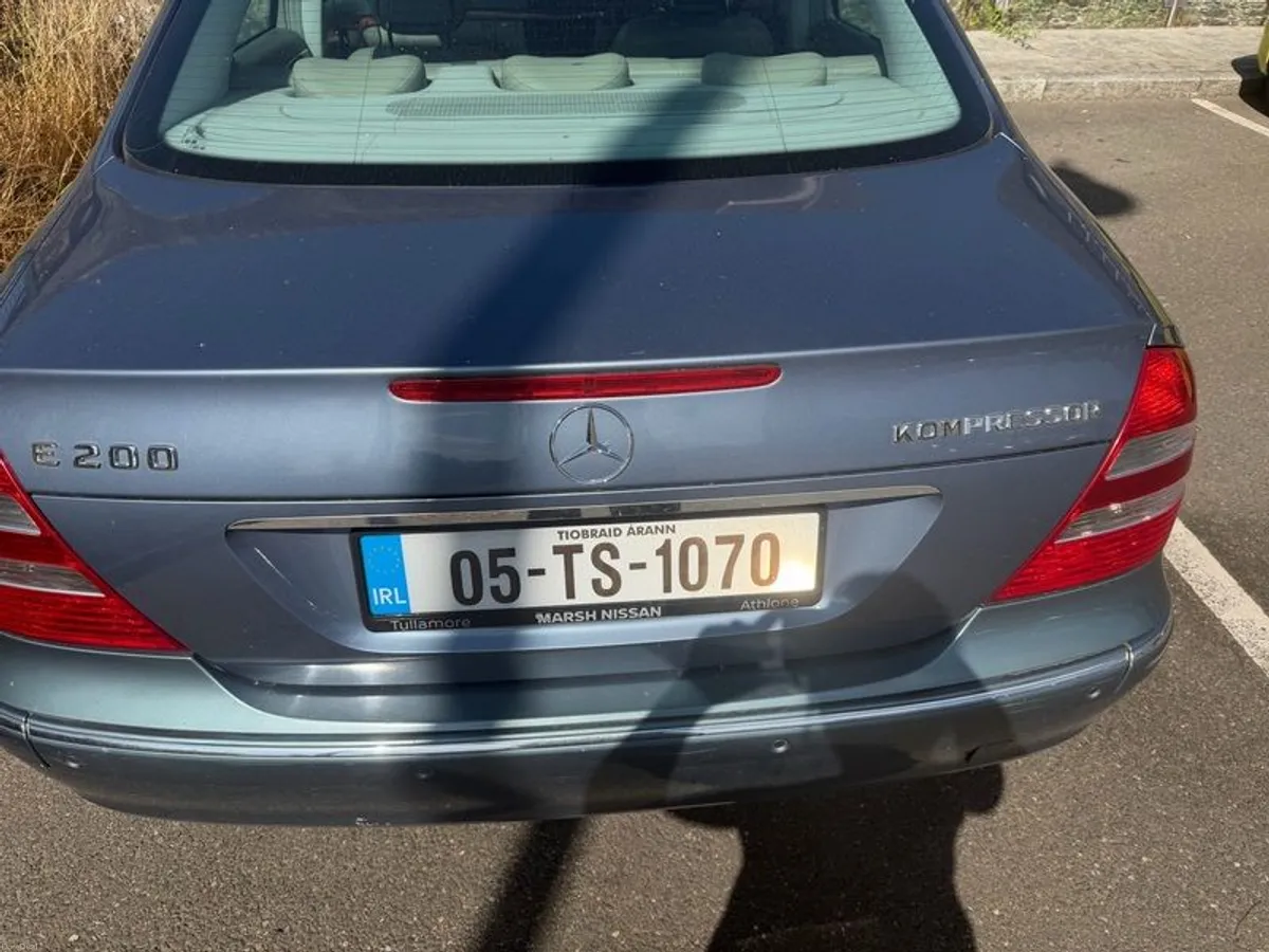 2005 Mercedes-benz E-class - Image 2
