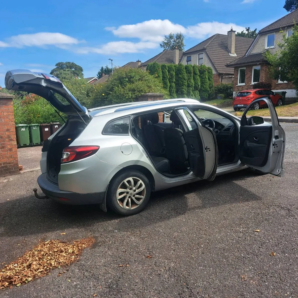 Car - Image 3