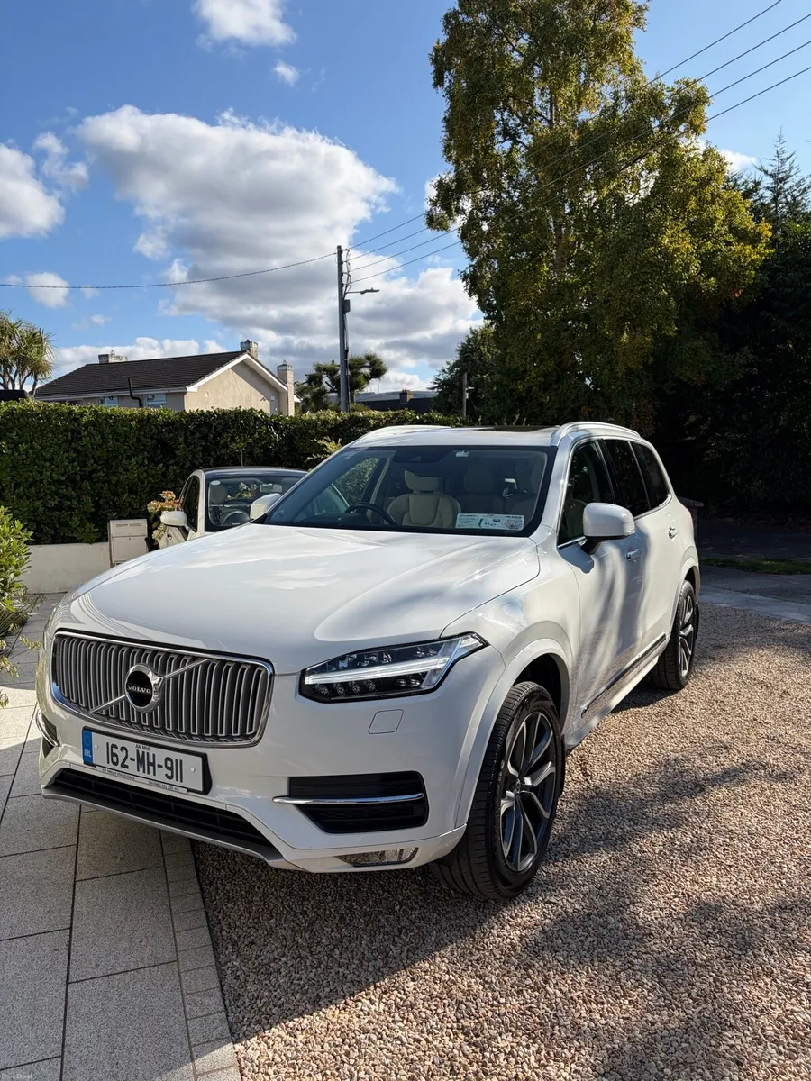 Volvo XC90 - Image 1