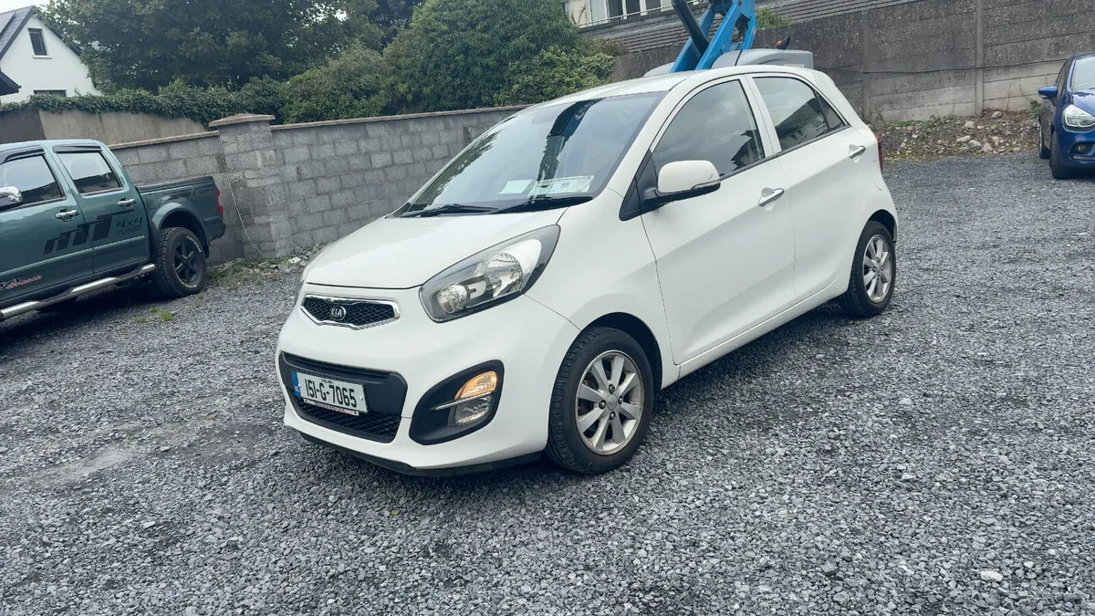 KIA PICANTO 2015 - AUTOMATIC - VERY LOW MILES ! - Image 1