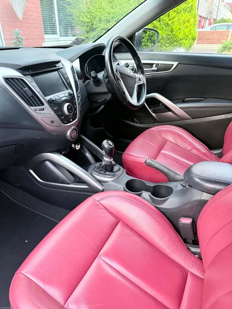 Hyundai Veloster - Image 5