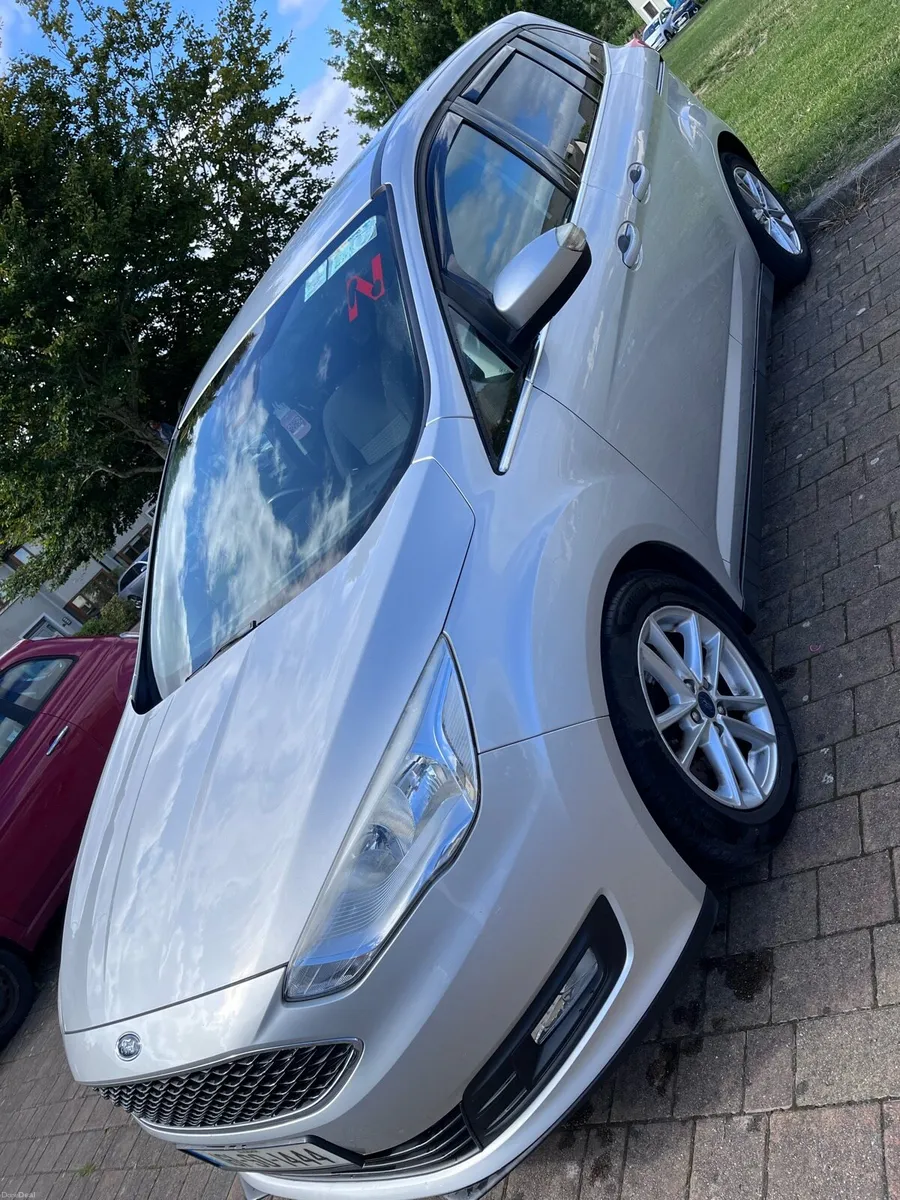 Ford Grand C-Max 1.5 TDCI ZETEC 120 "7 Seaters" - Image 2