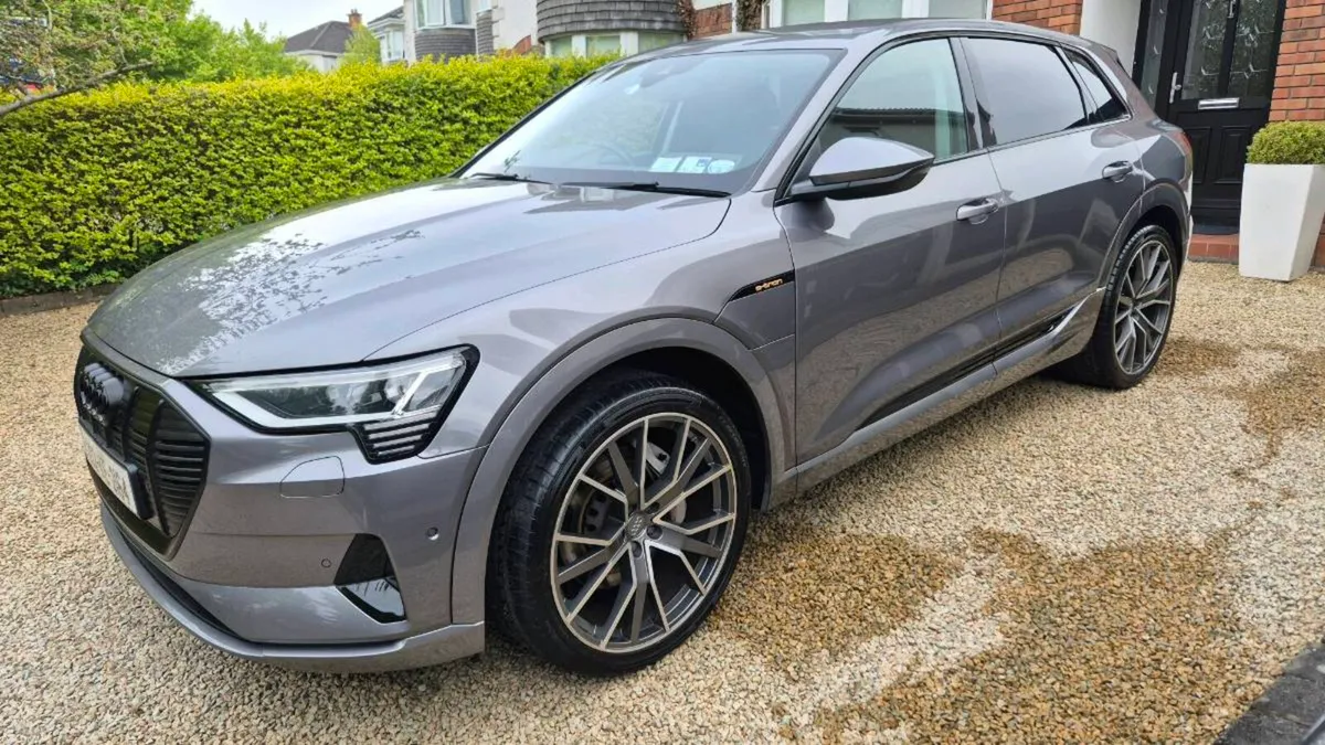 Audi E-Tron - Image 2