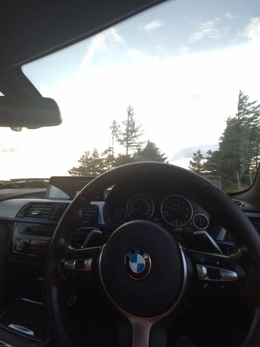 BMW 4-Series 2014 - Image 2