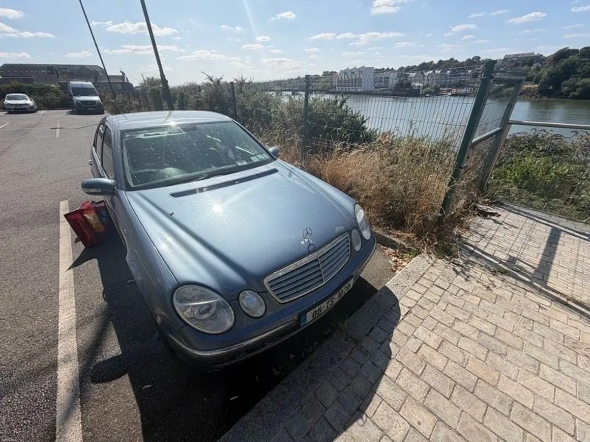 2005 Mercedes-benz E-class - Image 1