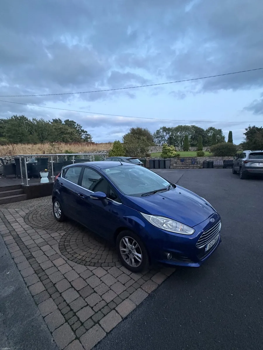 Ford Fiesta 2015 - Image 5