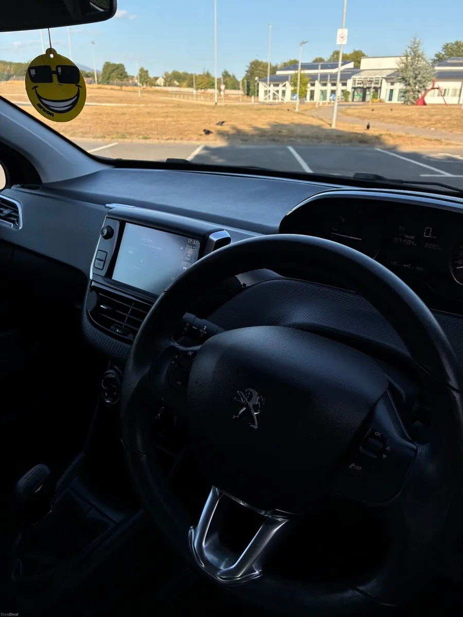 🔥 Peugeot 208  Fresh NCT Only 72000km - Image 5