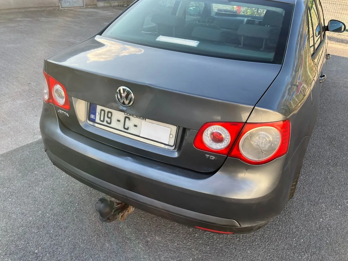 Volkswagen Jetta 2009 - Image 1