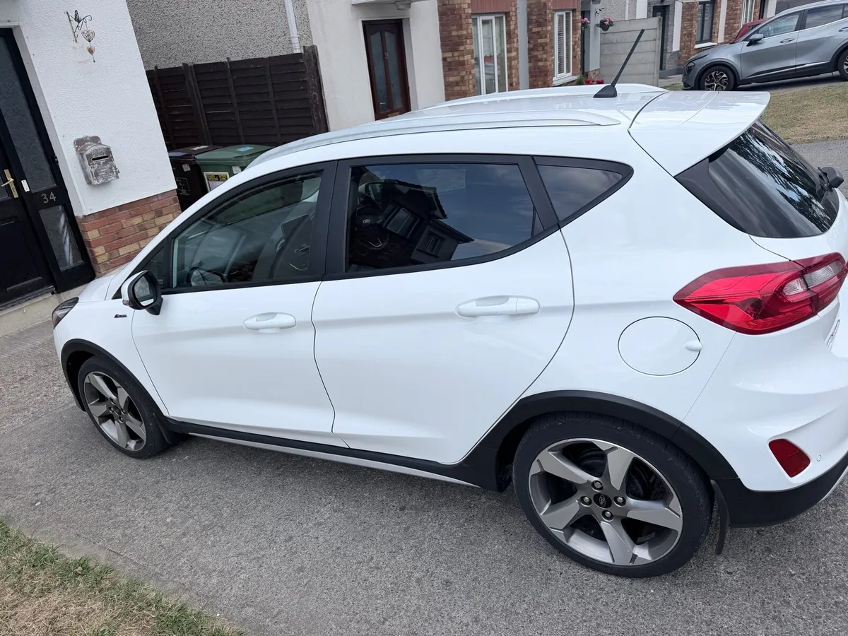 Ford Fiesta Active 2019 - Image 5