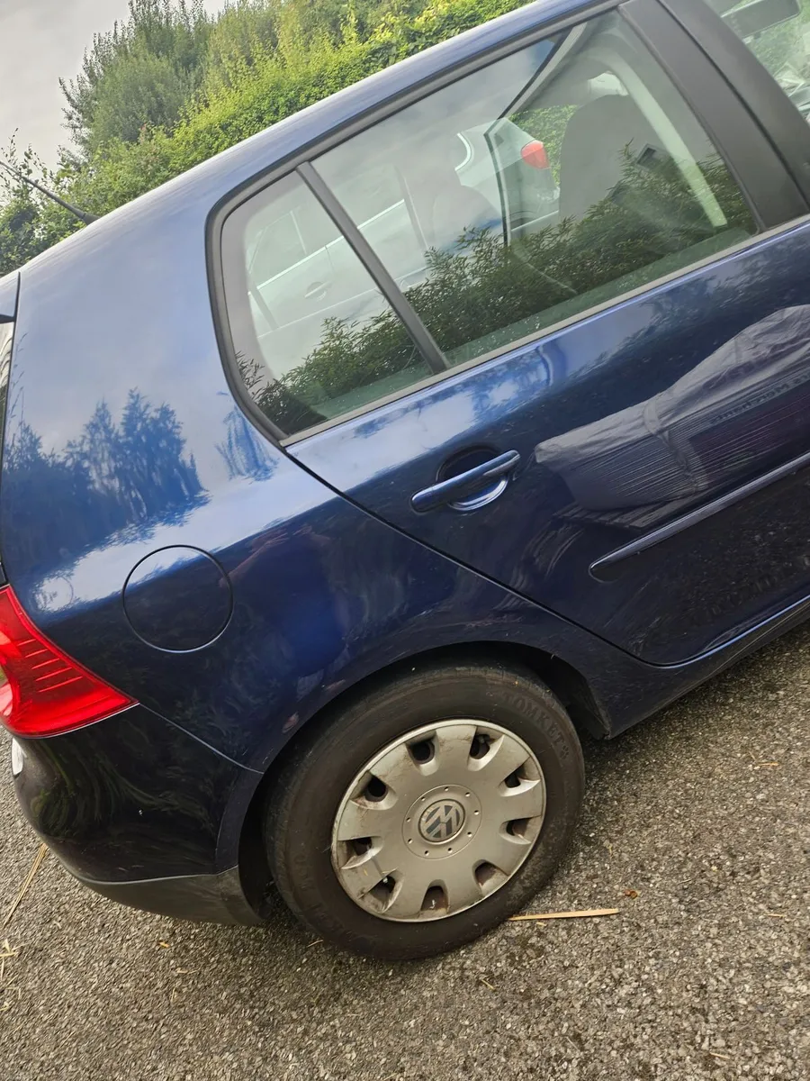 Volkswagen Golf 2008 - Image 2