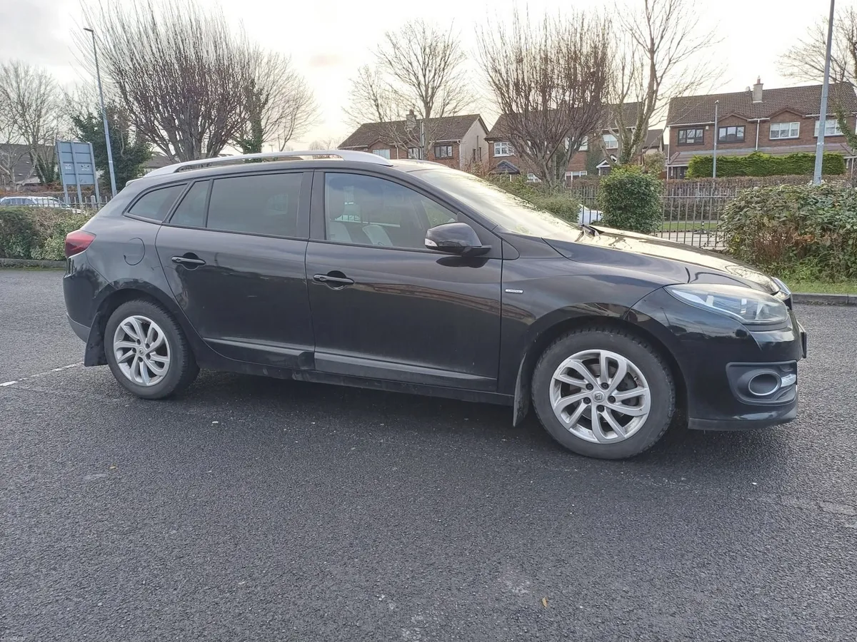 Renault Megane 2015 - Image 1