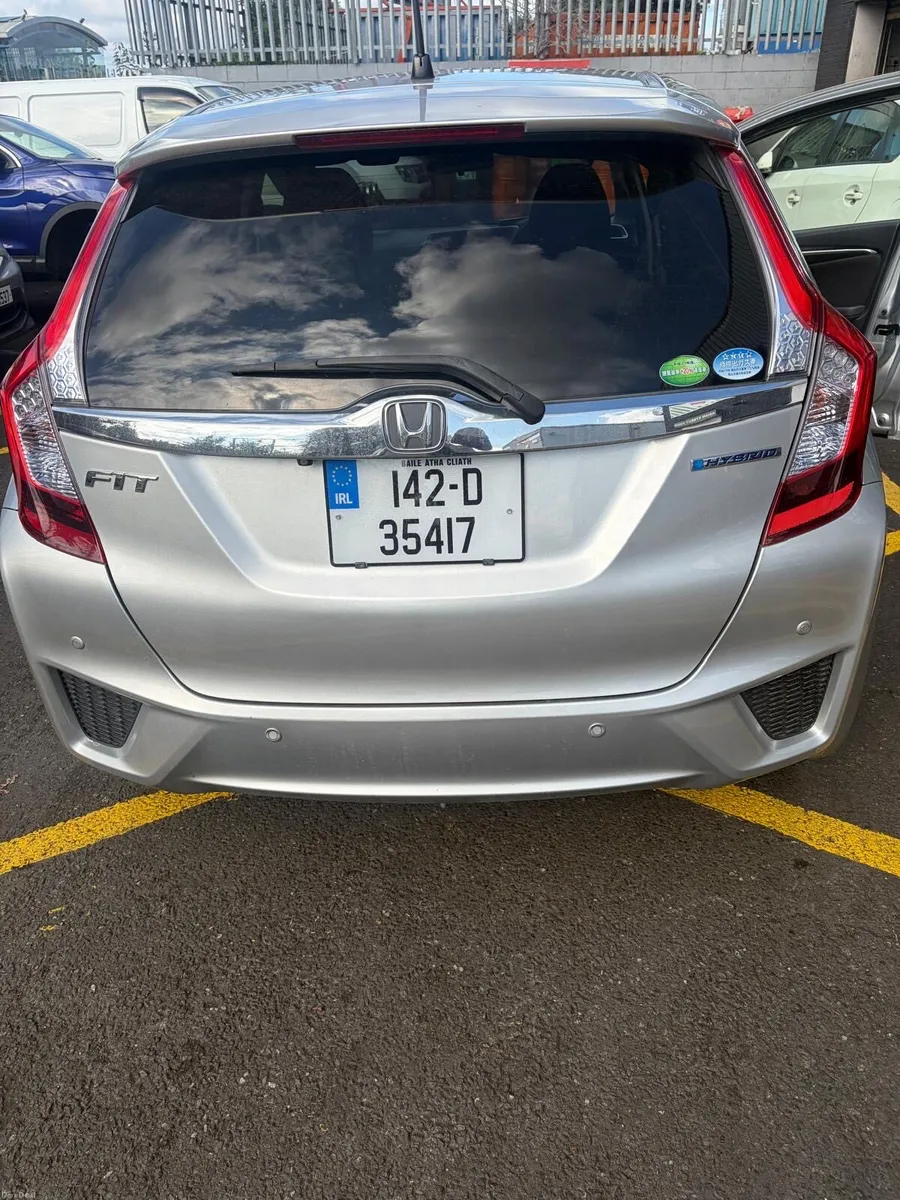Automatic Honda Fit - Image 2