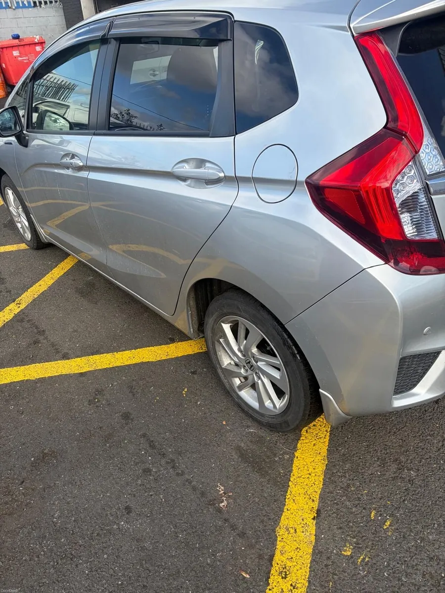 Automatic Honda Fit - Image 3