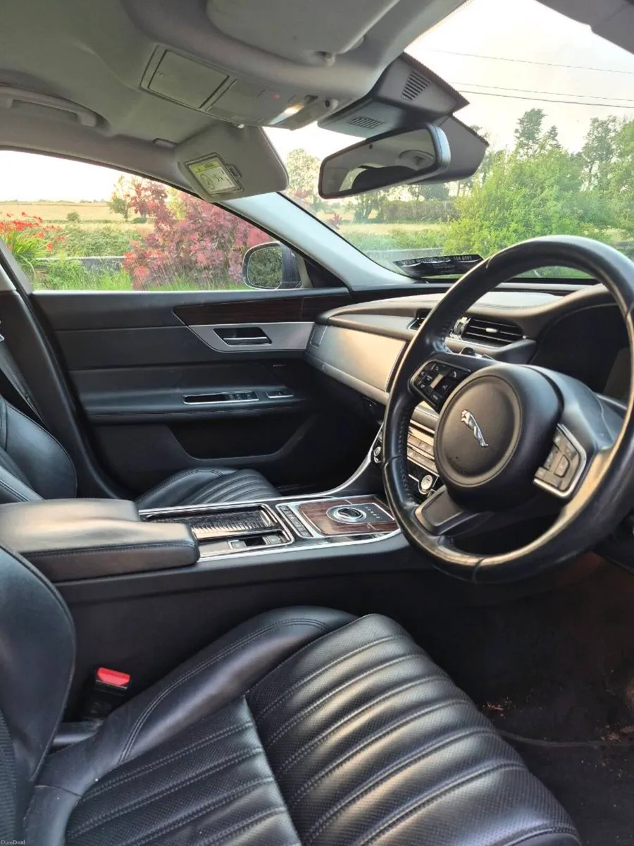 Jaguar XF 2017 *8 SPEED AUTOMATIC PORTFOLIO* - Image 6