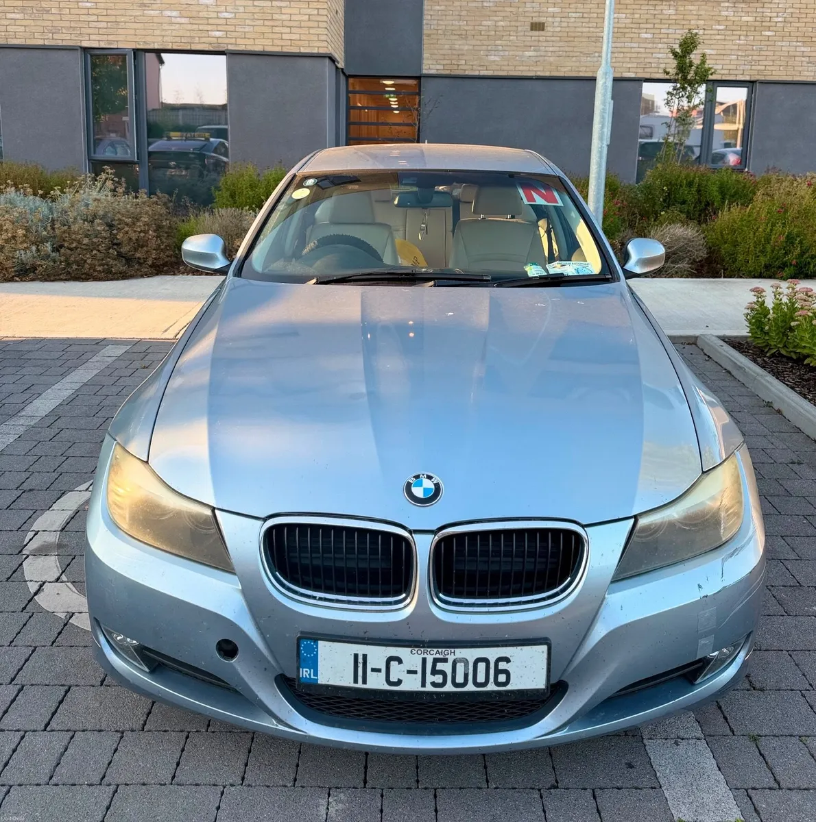 BMW 3-Series 2011 - Image 6