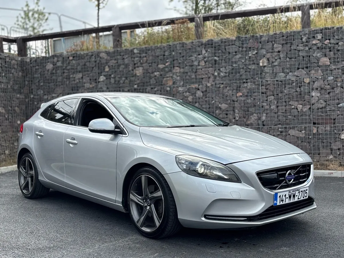 Volvo V40 2014 1.6 Petrol Automatic Sale / Swap - Image 1