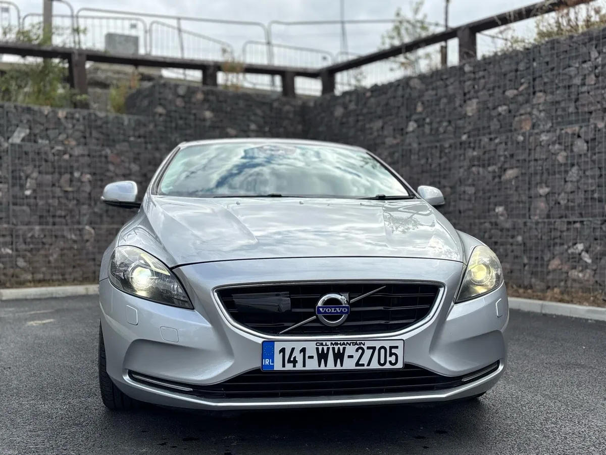 Volvo V40 2014 1.6 Petrol Automatic Sale / Swap - Image 2