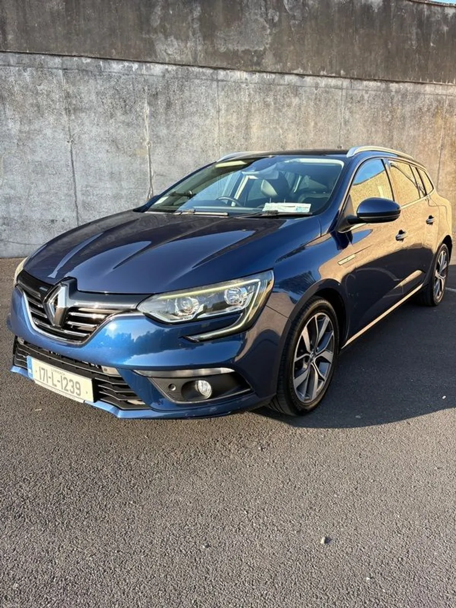 2017 Renault Megane - Image 1
