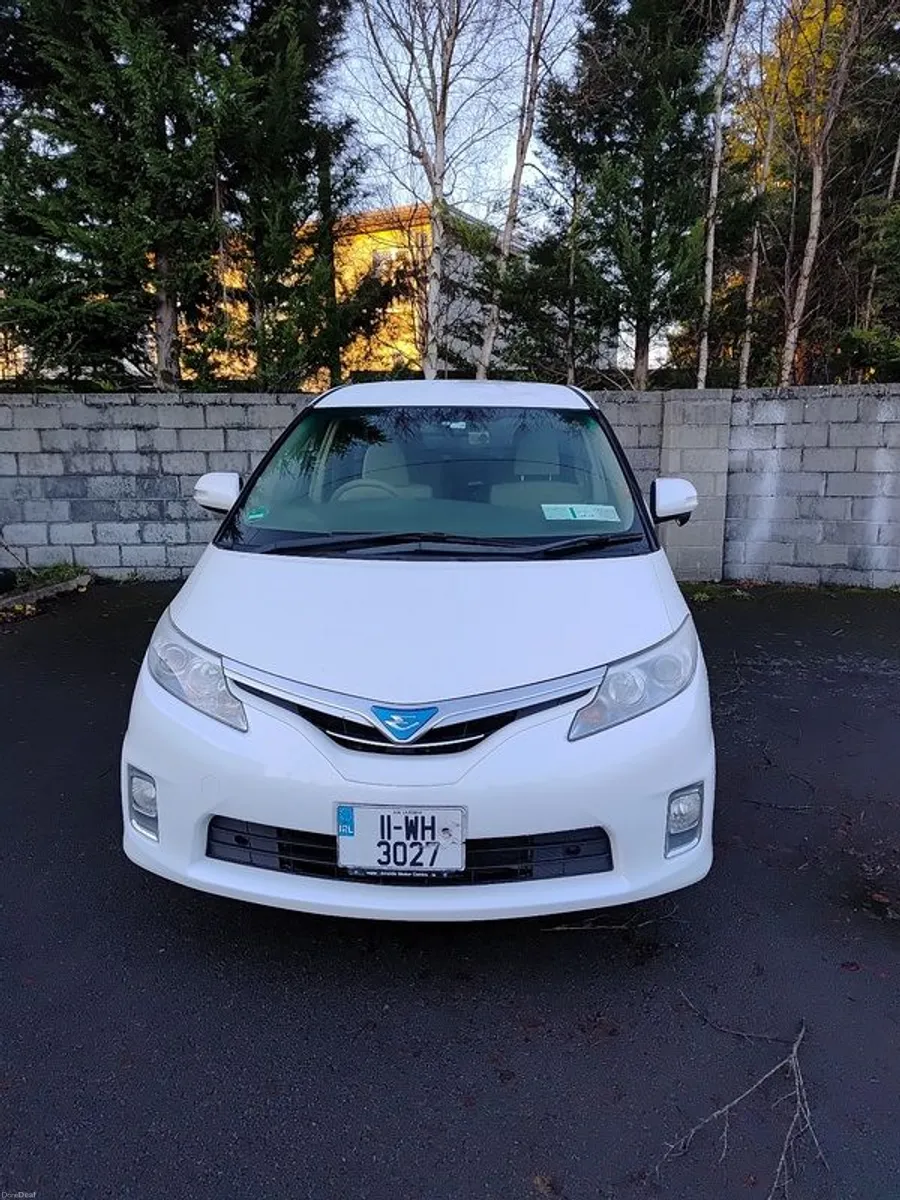 Toyota Estima - Image 5