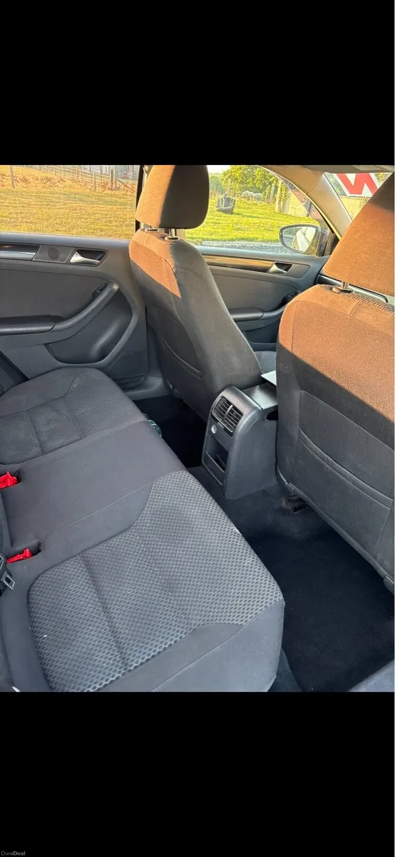 Volkswagen Jetta - Image 6