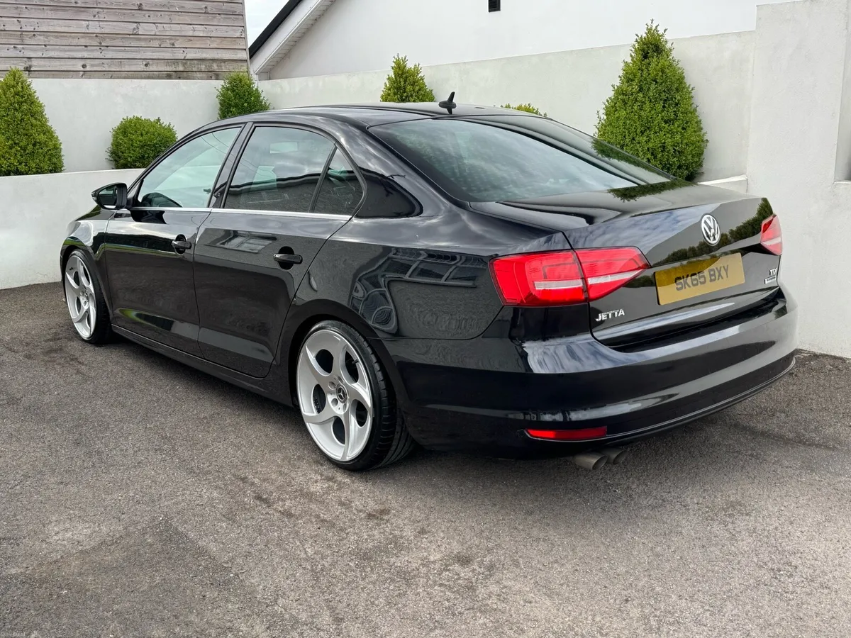2015 Volkswagen Jetta GT 2.0 TDI 110 - Image 2