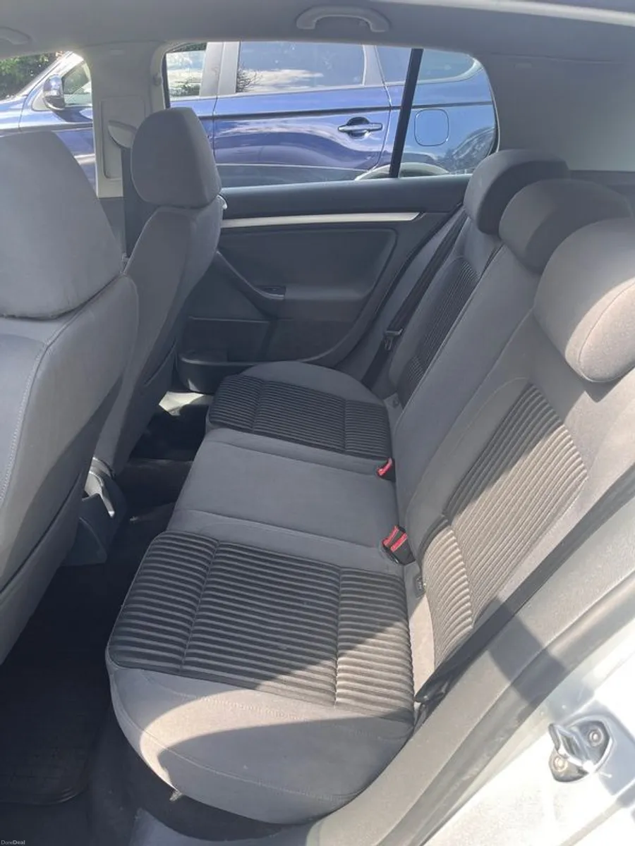 2007 Volkswagen Golf - Image 6