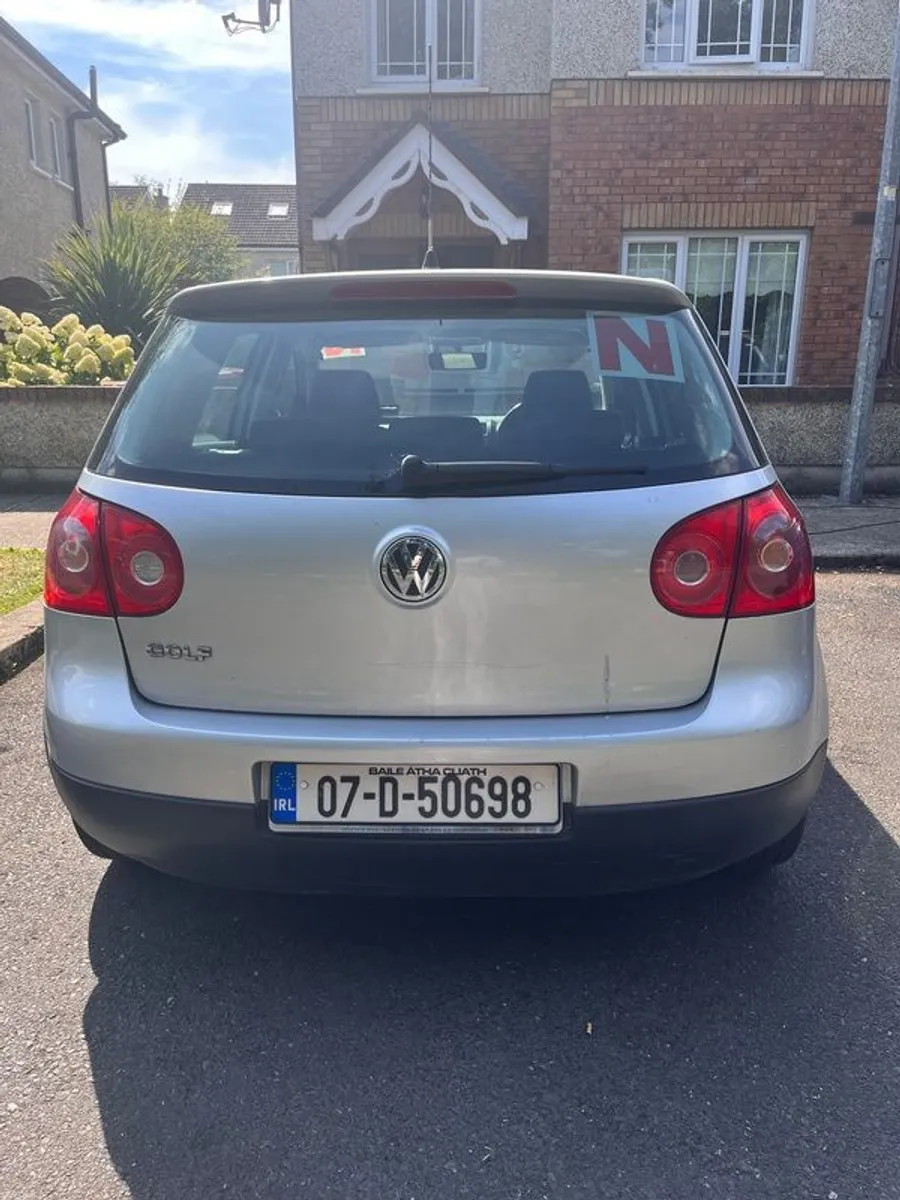 2007 Volkswagen Golf - Image 2