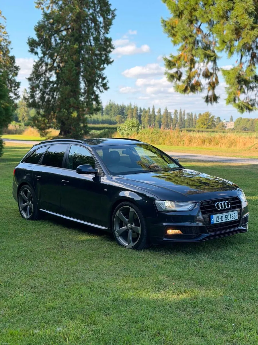 2012 AUDI A4 S- Line TDI 2.0 DIESEL BLACK EDITION - Image 2