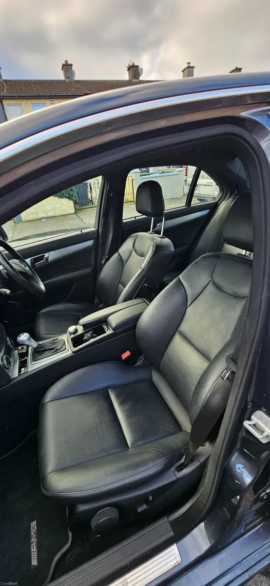 Mercedes-Benz C-Class 2008 - Image 4