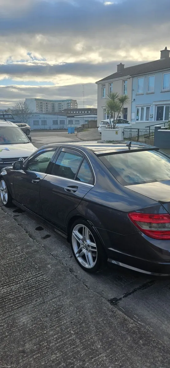 Mercedes-Benz C-Class 2008 - Image 3