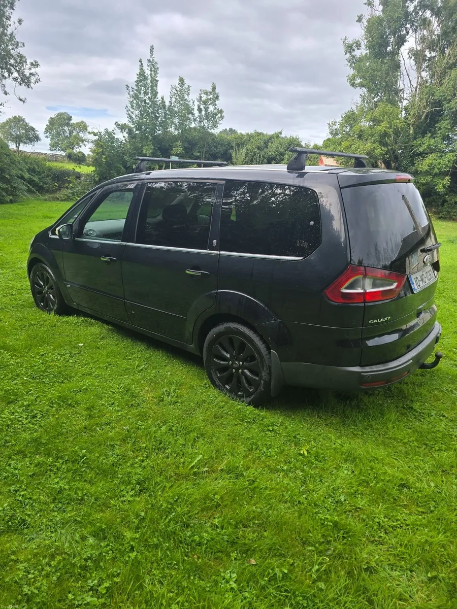 Ford Galaxy 2010 - Image 2