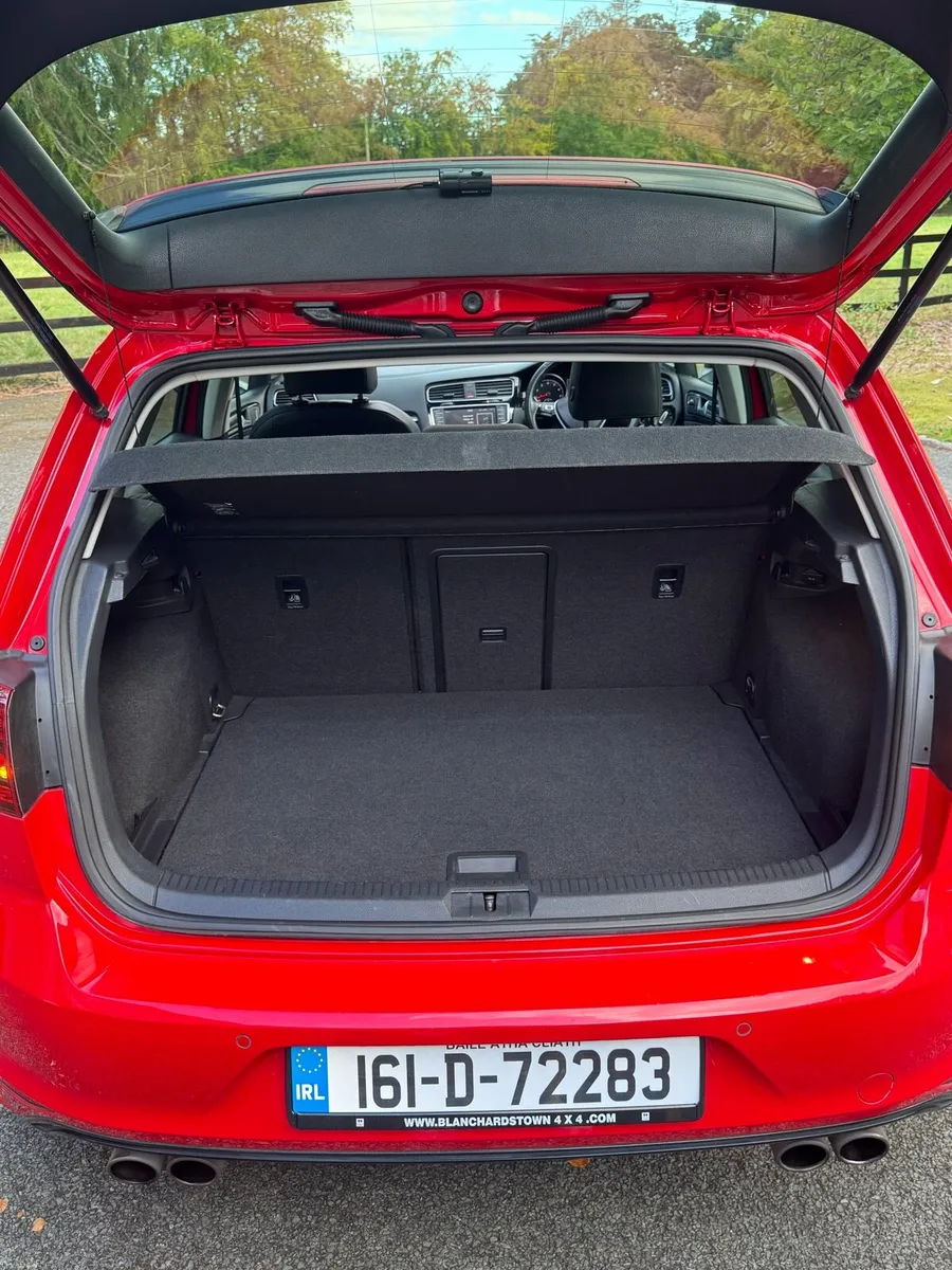 Volkswagen Golf R-Line 1.4 TSI Panoramic Sunroof - Image 4