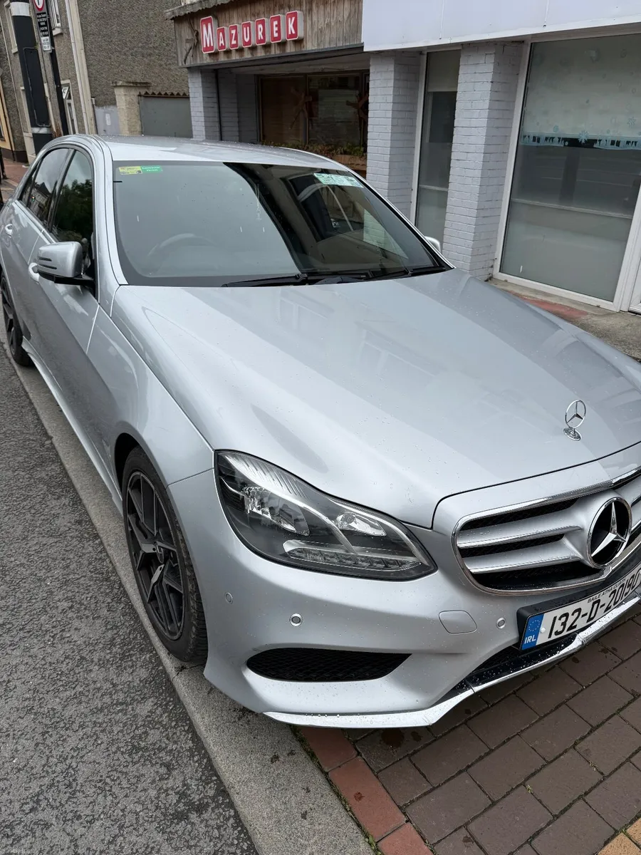 Mercedes-Benz E-Class 2013 - Image 3
