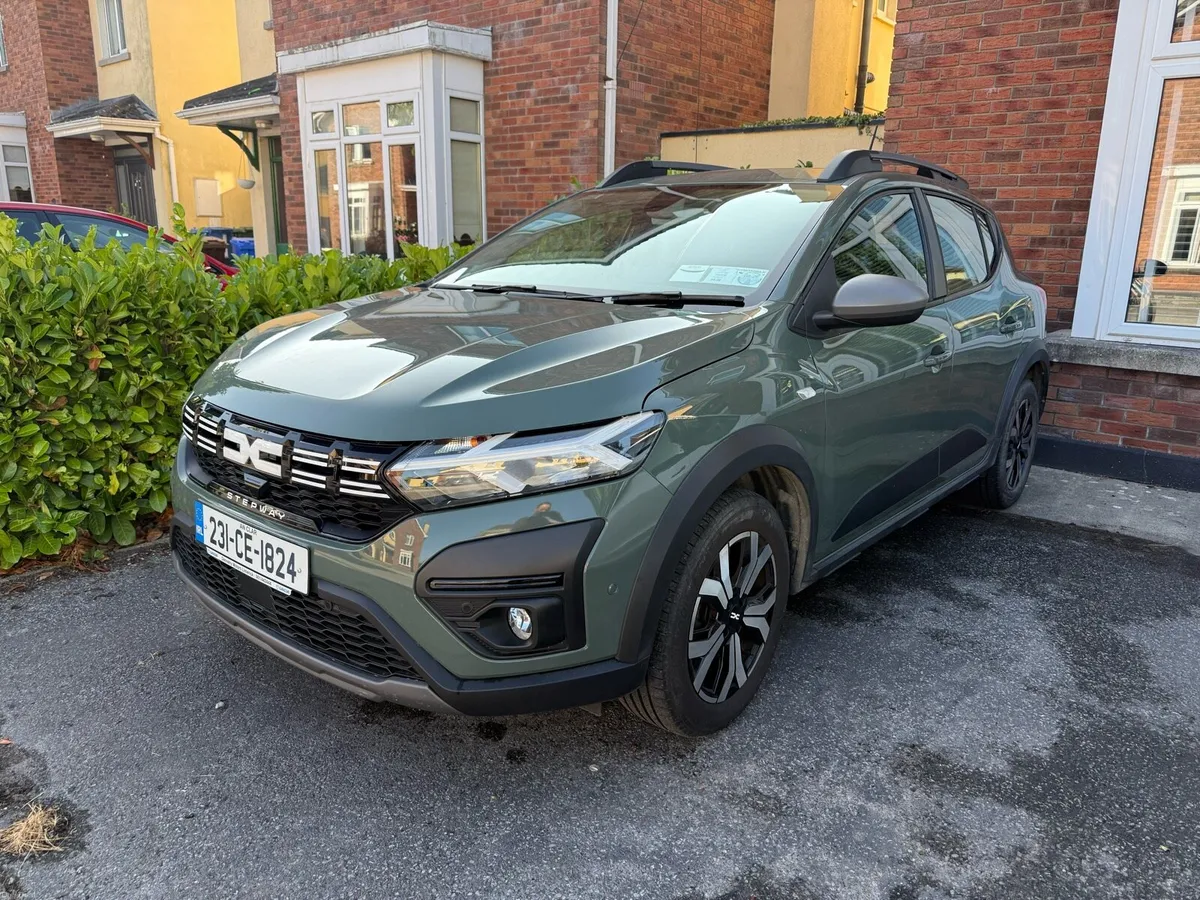 Dacia Sandero Stepway - Automatic/top spec - Image 1
